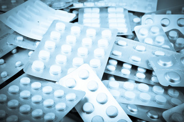 ¿Qué es la viagra roja y cómo se compara con la viagra azul?